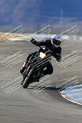 media/Jan-09-2022-SoCal Trackdays (Sun) [[2b1fec8404]]/Turns 9 and 8 (920am)/